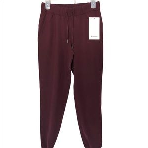 Lululemon on the fly jogger - dark adobe